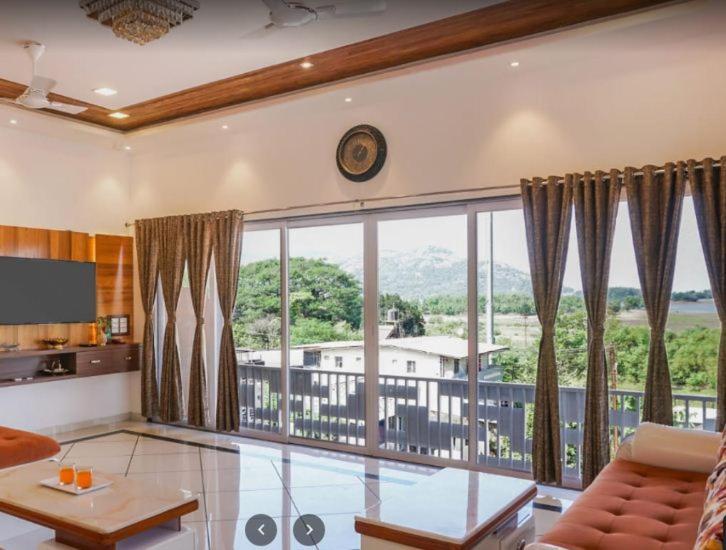 7Bhk Villa With Wonderful View And Good Food Lonavala Exteriör bild